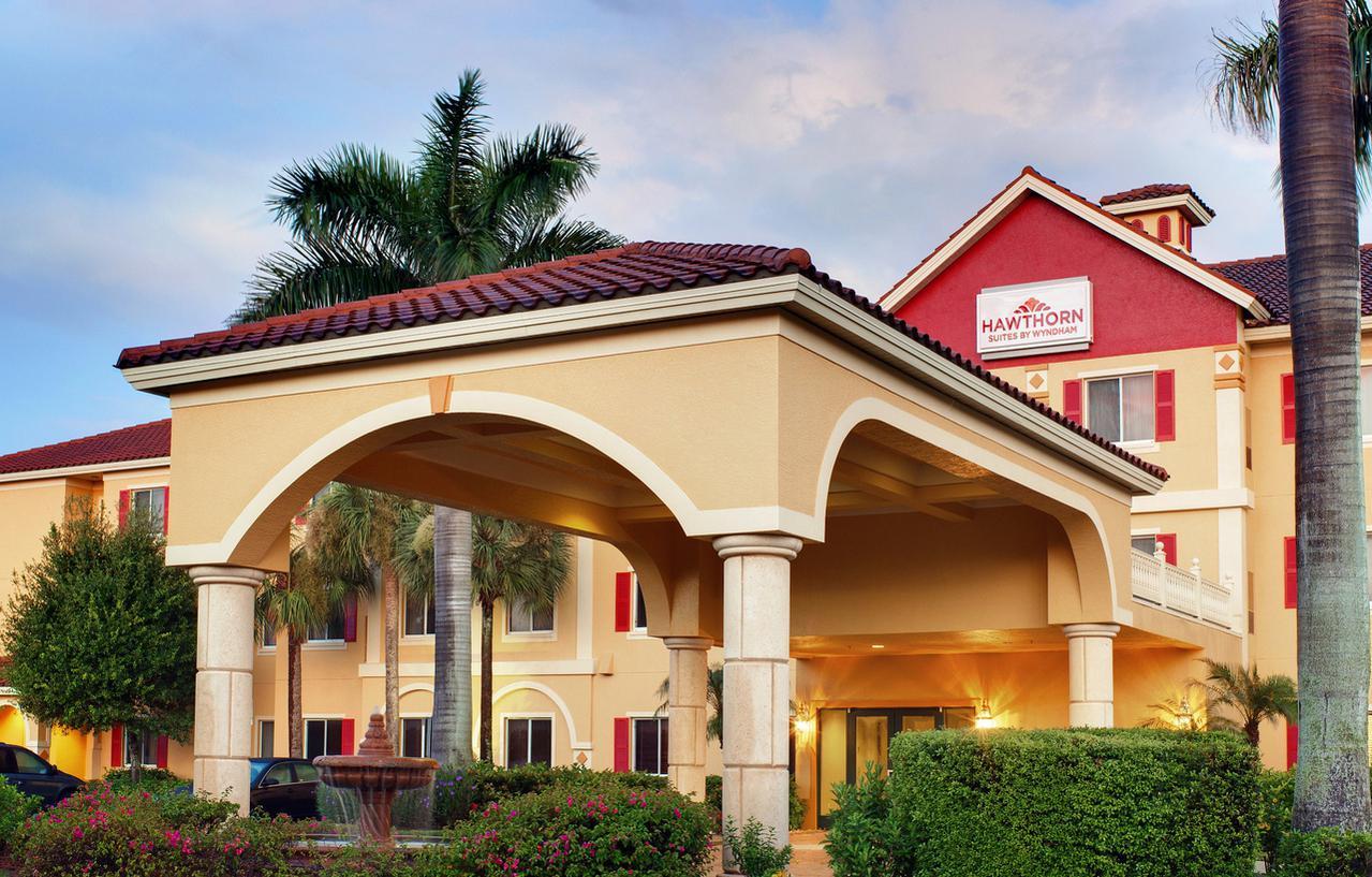Hawthorn Extended Stay By Wyndham North Naples Eksteriør billede