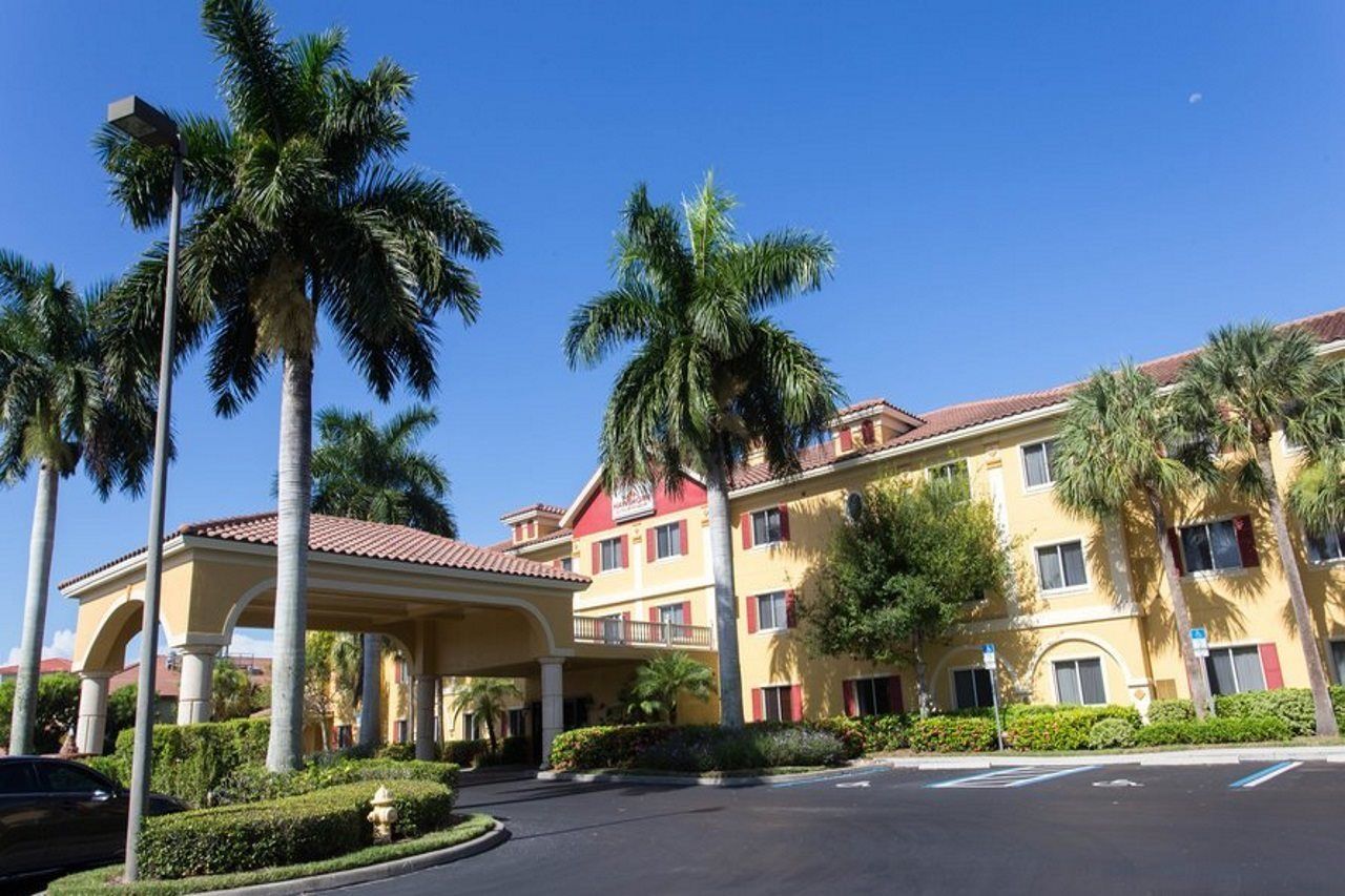 Hawthorn Extended Stay By Wyndham North Naples Eksteriør billede