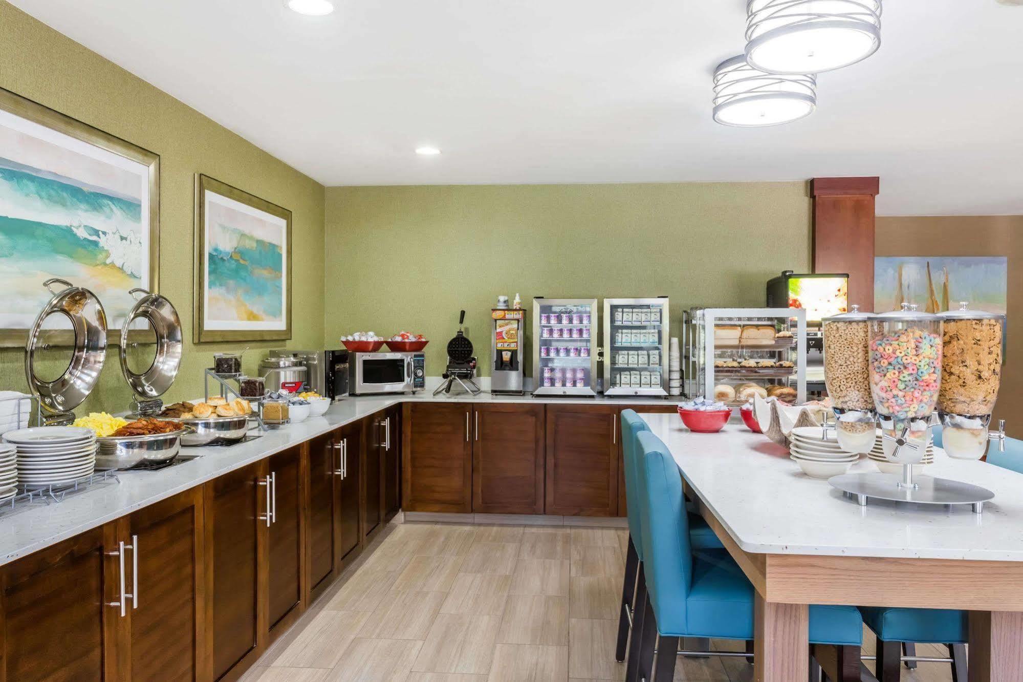 Hawthorn Extended Stay By Wyndham North Naples Eksteriør billede